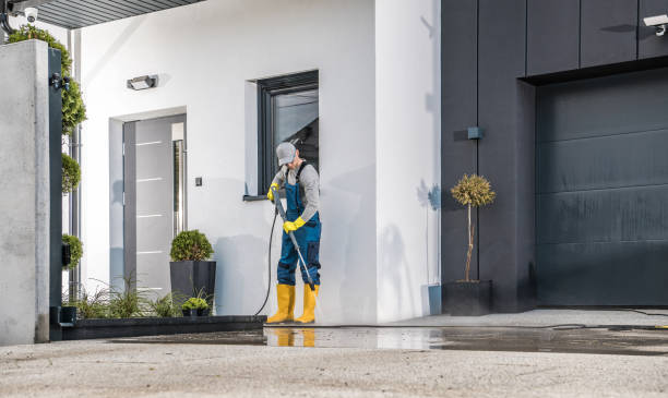 Best Sidewalk and Walkway Cleaning  in Fort Pierce, FL